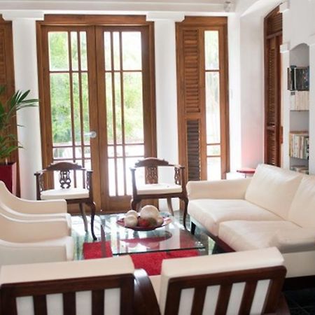 Being Villa Plymouth Bagian luar foto