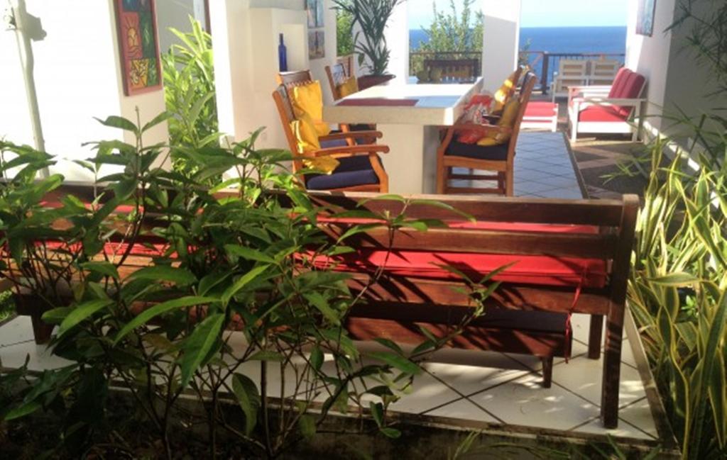 Being Villa Plymouth Bagian luar foto
